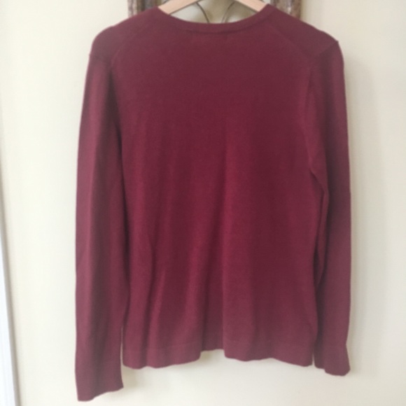 Eddie Bauer V neck sweater. M - Picture 2 of 4